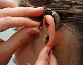 Слухопротезирование глухих должно быть современным