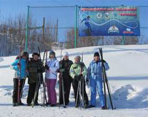 Члены "Социальной помощи" на лыжне
