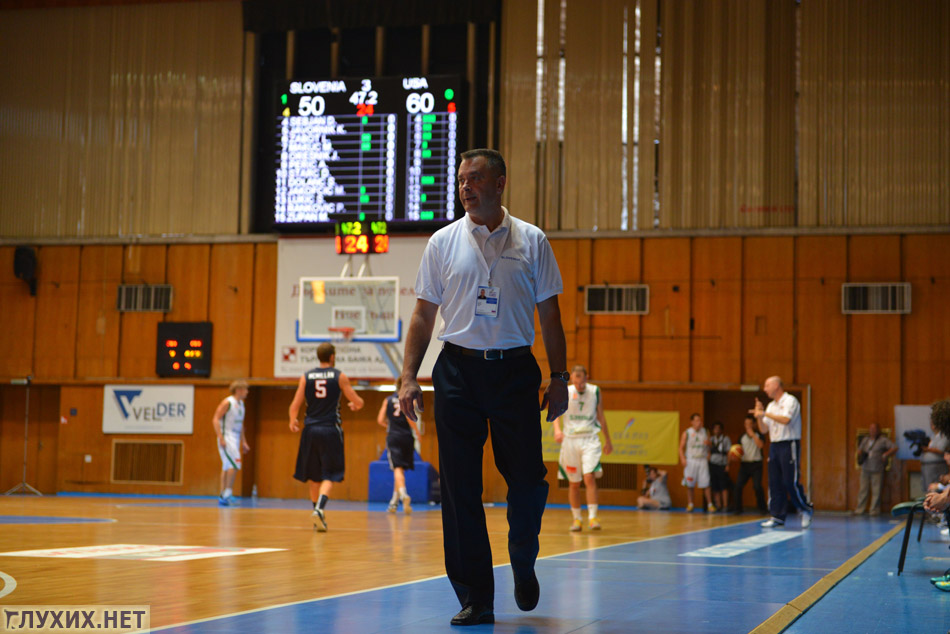 Тренер сборной Словении по баскетболу.