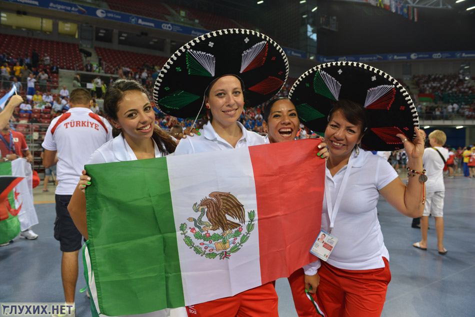 Обаятельные участницы из Мексики.