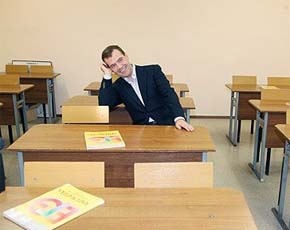 Дмитрий Медведев посетил владимирскую школу для глухих и слабослышащих детей