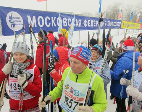 В секцию лыжных гонок приглашаются глухие и слабослышащие москвичи