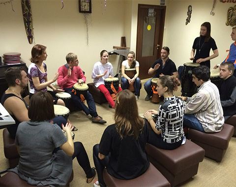 В Москве состоится мастер-класс для глухих по игре на этнических барабанах