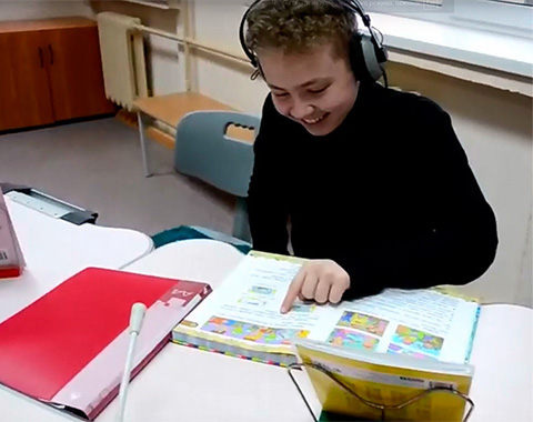 Школа для глухих детей в Москве требует отменить результаты объединения, ведущие к ее закрытию