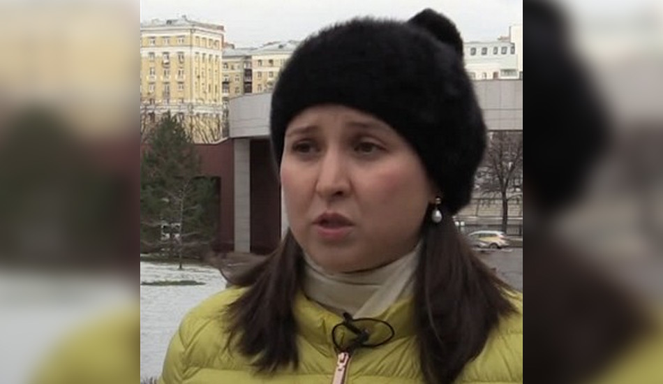 Глухонемой водитель такси. Глухой таксист. Неслышащий водитель такси. Москва в женщину глухих 2022 года.