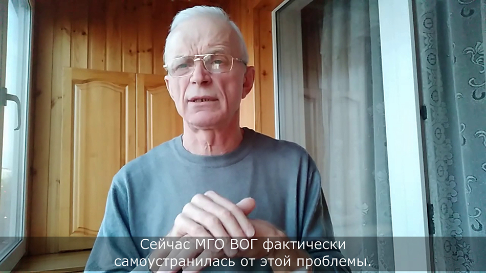 Глухой видеоблогер Евгений Аристович