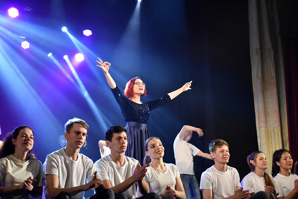 Прошёл XIV Всероссийский фестиваль русского жестового языка «Мы слышим друг друга»